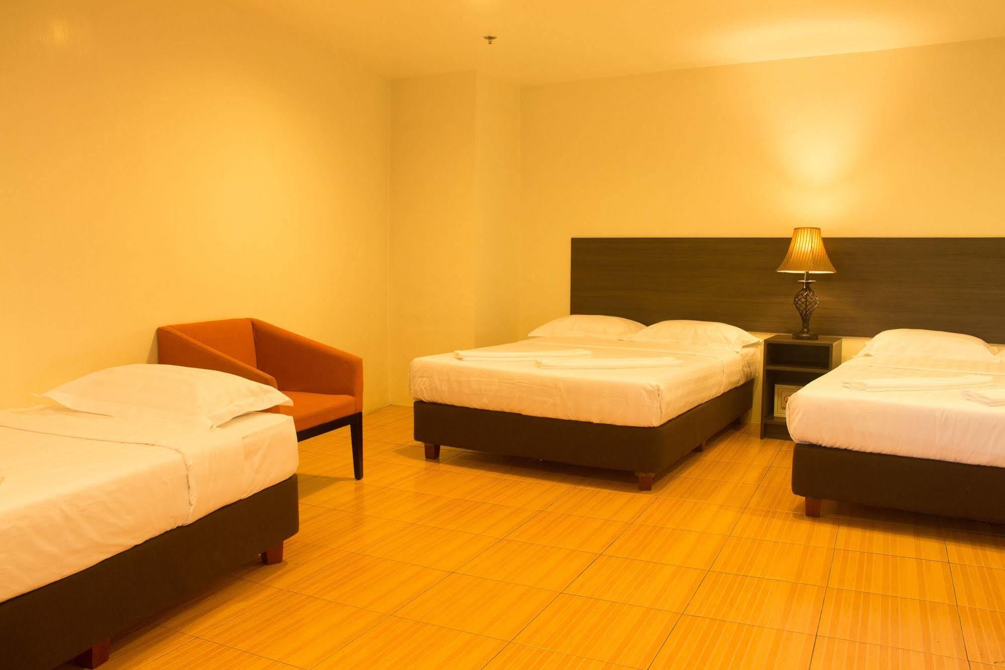 City Center Hotel Baguio City Bagian luar foto
