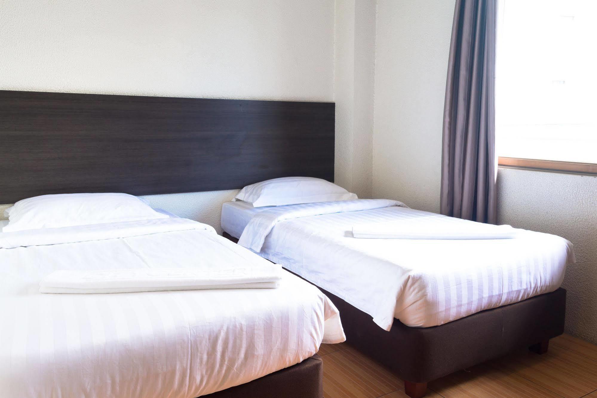 City Center Hotel Baguio City Bagian luar foto